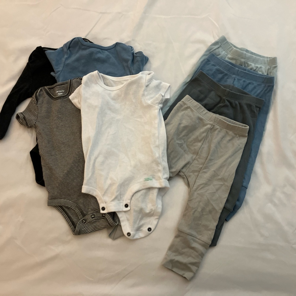 6-12M baby play outfit bundle!